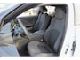 Toyota C-HR 2.0 PHEV 220 First Edition Plug-in | Navi | Sensoren v/a |