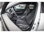 Volvo EC40 Single Motor Extended Range Plus | Adaptieve Cruise Control | Panoramadak | Getint glas | Nubuck bekleding | Stoel- en stuurverwarming