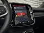 Volvo EC40 Single Motor 69kWh Plus | Adaptieve Cruise Control | Panoramadak | Getint glas | Nubuck bekleding | Stoel- en stuurverwarming