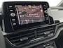 Volkswagen T-Roc R-Line-Edition 1.5 110 kW / 150 pk TSI SUV 7 versn Black Style Pakket