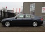 BMW 7-Serie 735i Executive MEENEEMPRIJS Schuif kanteldak/Uniek/Lage kilometerstand/Soft close/Lederen interieur/Elektrisch verstelbare stoelen/Stoelverwarming/Navigatie/Parkeersensoren/CD wisselaar.