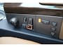 BMW 7-Serie 735i Executive MEENEEMPRIJS Schuif kanteldak/Uniek/Lage kilometerstand/Soft close/Lederen interieur/Elektrisch verstelbare stoelen/Stoelverwarming/Navigatie/Parkeersensoren/CD wisselaar.