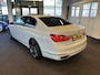 BMW 7-Serie 750i High Executive | Panoramadak | Luchtvering | Adaptieve cruise control | 360 Camera | Memory seats | Harman/Kardon | Head up | Stoelverwarming v+a | Stoelmassage | Stoelverkoeling | Lane assist | Dodehoeksdetectie | Draadloze apple carplay