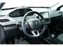 Peugeot 2008 1.2 110pk Allure 1-Eig. Panodak, Half Leer, Navi, Camera, Clima, Cruise, Haak 1250kg