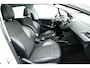 Peugeot 2008 1.2 110pk Allure. Panodak, Navi, Camera, Clima, Cruise, Half Leer, 16"LMV