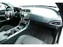 Jaguar XE 2.0t Prestige R-Sport Wit Metallic. 19"LMV, Navi, Camera, Xenon, Stoelverw