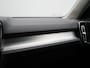 Volvo XC40 T5 Recharge R-Design Plug In Hybrid 261pk PHEV | Panodak | Trekhaak af Fabriek | Apple Carplay | Virtual | Navigatie | L.M. 18" | DAB | Cruise Control | Climate Control |