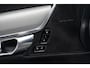 Volvo V90 2.0 T6 Plug-in hybrid AWD Ultra Dark Gelamineerd Glas | Trekhaak | Head-Up Display | 360 camera