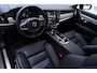 Volvo V90 2.0 T6 Plug-in hybrid AWD Ultra Dark Gelamineerd Glas | Trekhaak | Head-Up Display | 360 camera