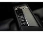 Volvo V60 Cross Country 2.0 B5 AWD Pro | Adaptieve Cruise Control | Power Seats | Panoramadak | Donker Glas | Dode Hoek Detectie | 19" |