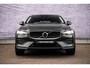 Volvo V60 Cross Country 2.0 B5 AWD Pro | Adaptieve Cruise Control | Power Seats | Panoramadak | Donker Glas | Dode Hoek Detectie | 19" |
