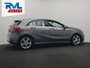 Mercedes-Benz A-klasse 200 CDI Prestige *LEDER* AMG Navigatie Stoelverwarming Cruise control