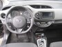 Toyota Yaris 1.5 VVT-i Dynamic - AUTOMAAT! Prijs is rijklaar, climate, cruise, lmv