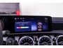 Mercedes-Benz A-klasse A 180 Star Edition Limited AMG Line | Nightpakket | Panoramadak | Sfeerverlichting | Stoelverwarming | LED | Parktronic | Licht en Zichtpakket