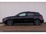 Mercedes-Benz A-klasse A 180 Star Edition Limited AMG Line | Nightpakket | Panoramadak | Sfeerverlichting | Stoelverwarming | LED | Parktronic | Licht en Zichtpakket