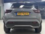 Nissan Juke 1.6 Hybrid N-Design AUTOMAAT / *** Levertijd in overleg *** / Two-tone kleurstelling / Voorstoelen, voorruit + stuurwiel verwarmd / Rondomzichtcamera / Dode hoek detectie / Cruise control adaptief / Automatische airco / Apple Car Play & Android Auto / Licht metalen velgen 19" / Navigatiesysteem full map / Parkeersensoren voor + achter
