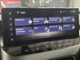 Nissan Juke 1.6 Hybrid N-Design AUTOMAAT / *** Levertijd in overleg *** / Two-tone kleurstelling / Voorstoelen, voorruit + stuurwiel verwarmd / Rondomzichtcamera / Dode hoek detectie / Cruise control adaptief / Automatische airco / Apple Car Play & Android Auto / Licht metalen velgen 19" / Navigatiesysteem full map / Parkeersensoren voor + achter
