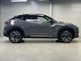 Nissan Juke 1.6 Hybrid N-Design AUTOMAAT / *** Levertijd in overleg *** / Two-tone kleurstelling / Voorstoelen, voorruit + stuurwiel verwarmd / Rondomzichtcamera / Dode hoek detectie / Cruise control adaptief / Automatische airco / Apple Car Play & Android Auto / Licht metalen velgen 19" / Navigatiesysteem full map / Parkeersensoren voor + achter