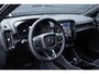 Volvo EC40 Single Motor Extended Range Ultimate 82 kWh | Warmtepomp | Interieur Voorverwarming | Panoramadak | Adaptive Cruise Control | Blind Spot | Semi Elektrische trekhaak