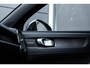Volvo EC40 Single Motor Extended Range Ultimate 82 kWh | Warmtepomp | Interieur Voorverwarming | Panoramadak | Adaptive Cruise Control | Blind Spot | Semi Elektrische trekhaak