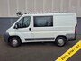 Fiat Ducato 2.0D 28 116pk D.C. 5-P Dubbele Cabine Airco Trekhaak Lat om Lat betimmering Tussenwand Betonplexvloer Dubbele deuren achter CV-afstandbediend Electrische ramen Actual Euro 5