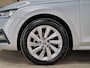 Skoda Octavia Combi 1.0 e-TSI 110pk DSG/AUT Business Edition | Camera | Cruise control | Stoelen verw. | LED