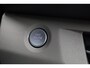 Volkswagen Multivan 1.5 eHybrid L2 Bulli Edition 4Motion 245PK / 180kW Achteruitrijcamera, LED Matrix IQ.Light, panoramadak, verwarmbare voorstoelen, elektrisch bedienbare achterklep, Apple Carplay & Android Auto, Keyless Entry & Start, dodehoeksensor met correctie, dynamische grootlichtassistent, verwarmbare voorruit, 3-zone Climatronic, volledig digitaal instrumentenpaneel (Digital Cockpit Pro), adaptive cruise control, navigatie, vierseizoensbanden 18'' LMV
