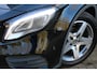 Mercedes-Benz GLA 180 122pk Business Solution AMG Automaat | Camera | Navigatie | Elektrische achterklep | Stoelverwarming