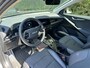 Kia Niro 1.6 GDi Hybrid ExecutiveLine Meest Luxe uitvoering Schuifdak Trekhaak info: M. Safari 0492588976