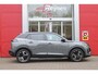 Peugeot 2008 1.2 100PK ALLURE | DRAADLOZE APPLE CARPLAY/ANDROID AUTO | ACHTERUITRIJ CAMERA | PARKEERSENSOREN VOOR EN ACHTER | NAVIGATIE | CLIMATE CONTROL | LICHTMETALEN VELGEN 17" | LED KOPLAMPEN |
