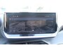 Peugeot 2008 1.2 100PK ALLURE | DRAADLOZE APPLE CARPLAY/ANDROID AUTO | ACHTERUITRIJ CAMERA | PARKEERSENSOREN VOOR EN ACHTER | NAVIGATIE | CLIMATE CONTROL | LICHTMETALEN VELGEN 17" | LED KOPLAMPEN |