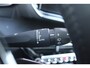 Peugeot 2008 1.2 100PK ALLURE | DRAADLOZE APPLE CARPLAY/ANDROID AUTO | ACHTERUITRIJ CAMERA | PARKEERSENSOREN VOOR EN ACHTER | NAVIGATIE | CLIMATE CONTROL | LICHTMETALEN VELGEN 17" | LED KOPLAMPEN |