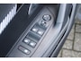 Peugeot 2008 1.2 100PK ALLURE | DRAADLOZE APPLE CARPLAY/ANDROID AUTO | ACHTERUITRIJ CAMERA | PARKEERSENSOREN VOOR EN ACHTER | NAVIGATIE | CLIMATE CONTROL | LICHTMETALEN VELGEN 17" | LED KOPLAMPEN |