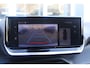 Peugeot 2008 1.2 100PK ALLURE | DRAADLOZE APPLE CARPLAY/ANDROID AUTO | ACHTERUITRIJ CAMERA | PARKEERSENSOREN VOOR EN ACHTER | NAVIGATIE | CLIMATE CONTROL | LICHTMETALEN VELGEN 17" | LED KOPLAMPEN |