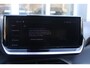 Peugeot 2008 1.2 100PK ALLURE | DRAADLOZE APPLE CARPLAY/ANDROID AUTO | ACHTERUITRIJ CAMERA | PARKEERSENSOREN VOOR EN ACHTER | NAVIGATIE | CLIMATE CONTROL | LICHTMETALEN VELGEN 17" | LED KOPLAMPEN |