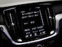 Volvo V60 2.0 B3 R-Design (SCHUIF-/KANTELDAK, HARMAN/KARDON, BLIS, ACHTERUITRIJCAMERA, TREKHAAK ELECTRISCH, STUURWIELVERWARMING)