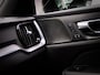 Volvo V60 2.0 B3 R-Design (SCHUIF-/KANTELDAK, HARMAN/KARDON, BLIS, ACHTERUITRIJCAMERA, TREKHAAK ELECTRISCH, STUURWIELVERWARMING)