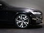 Volvo V60 2.0 B3 R-Design (SCHUIF-/KANTELDAK, HARMAN/KARDON, BLIS, ACHTERUITRIJCAMERA, TREKHAAK ELECTRISCH, STUURWIELVERWARMING)