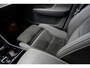 Volvo XC40 T4 Automaat Plug-in hybrid Plus Dark | Trekhaak semi elektrisch inklapbaar | Harman Kardon premium audio | Verwarmbare voorstoelen en stuurwiel | 20 inch Lichtmetalen velgen All-Season | Apple carplay/Android auto | Adaptieve Cruise Control met Pilot Assist |