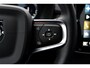 Volvo XC40 T4 Automaat Plug-in hybrid Plus Dark | Trekhaak semi elektrisch inklapbaar | Harman Kardon premium audio | Verwarmbare voorstoelen en stuurwiel | 20 inch Lichtmetalen velgen All-Season | Apple carplay/Android auto | Adaptieve Cruise Control met Pilot Assist |