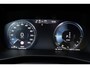 Volvo XC40 T4 Automaat Plug-in hybrid Plus Dark | Trekhaak semi elektrisch inklapbaar | Harman Kardon premium audio | Verwarmbare voorstoelen en stuurwiel | 20 inch Lichtmetalen velgen All-Season | Apple carplay/Android auto | Adaptieve Cruise Control met Pilot Assist |