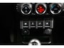 Suzuki Jimny 1.5 Stijl | 4 Persoons | Airco/Clima | Cruise Control | Navigatie | Stoelverwarming | Trekhaak |