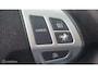Mitsubishi Outlander 2.4 Instyle 7-Persoons | Trekhaak | Dealeronderhouden | BIJNA Youngtimer | All-Weather banden