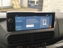 Citroën Jumpy 1.5 BlueHDI 120 S&S L3 Prijs excl. BTW, BPM en kosten rijklaarmaken. Dit voertuig valt onder de ondernemersregeling, waardoor BPM-vrijstelling mogelijk is. | | Achteruitrijcamera | Airco | Apple Carplay/Android Auto|telefoonintegratie premium