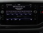 Volkswagen Polo 1.0 TSI Life Edition 95 PK | Navigatie | Apple Carplay | Climate control | Getinte ruiten | Camera | Parkeersensoren achter | Lichtmetalen velgen |