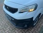 Peugeot e-Expert EV L2 50 kWh 3-Pers. | Airconditioning | Cruise control | Zijschuifdeur | Bijrijders bank|