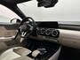 Mercedes-Benz A-klasse 200 Luxury Line - Pano / Carplay / Camera / Dodehoek