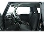 Suzuki Jimny 1.5 Stijl | Climate control | Cruise control | Navigatie | 4 persoons | Lichtmetalen Velgen | Stoelverwarming |