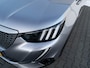 Peugeot e-2008 EV GT 50 kWh 3-fase | SOH 92% | Panoramadak | 360 Camera | Stoelverwarming
