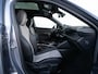 Peugeot e-2008 EV GT 50 kWh 3-fase | SOH 92% | Panoramadak | 360 Camera | Stoelverwarming